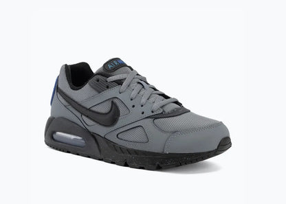Air Max IVO